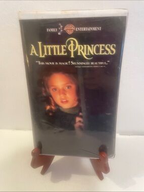 Warner Bros. A Little Princess VHS videotape tested & working in clamshell case
